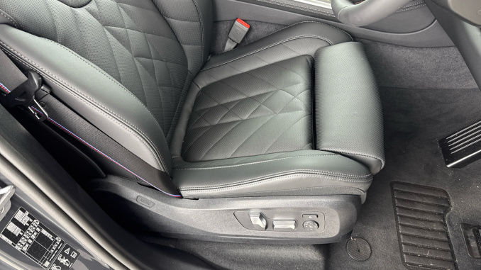 BMW X5 xDrive40d MHT M Sport 5dr Auto [Pro Pack] Diesel Estate - Image 37
